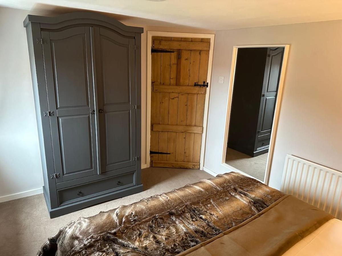 Meadow Cottage ซอลส์บรี ภายนอก รูปภาพ
